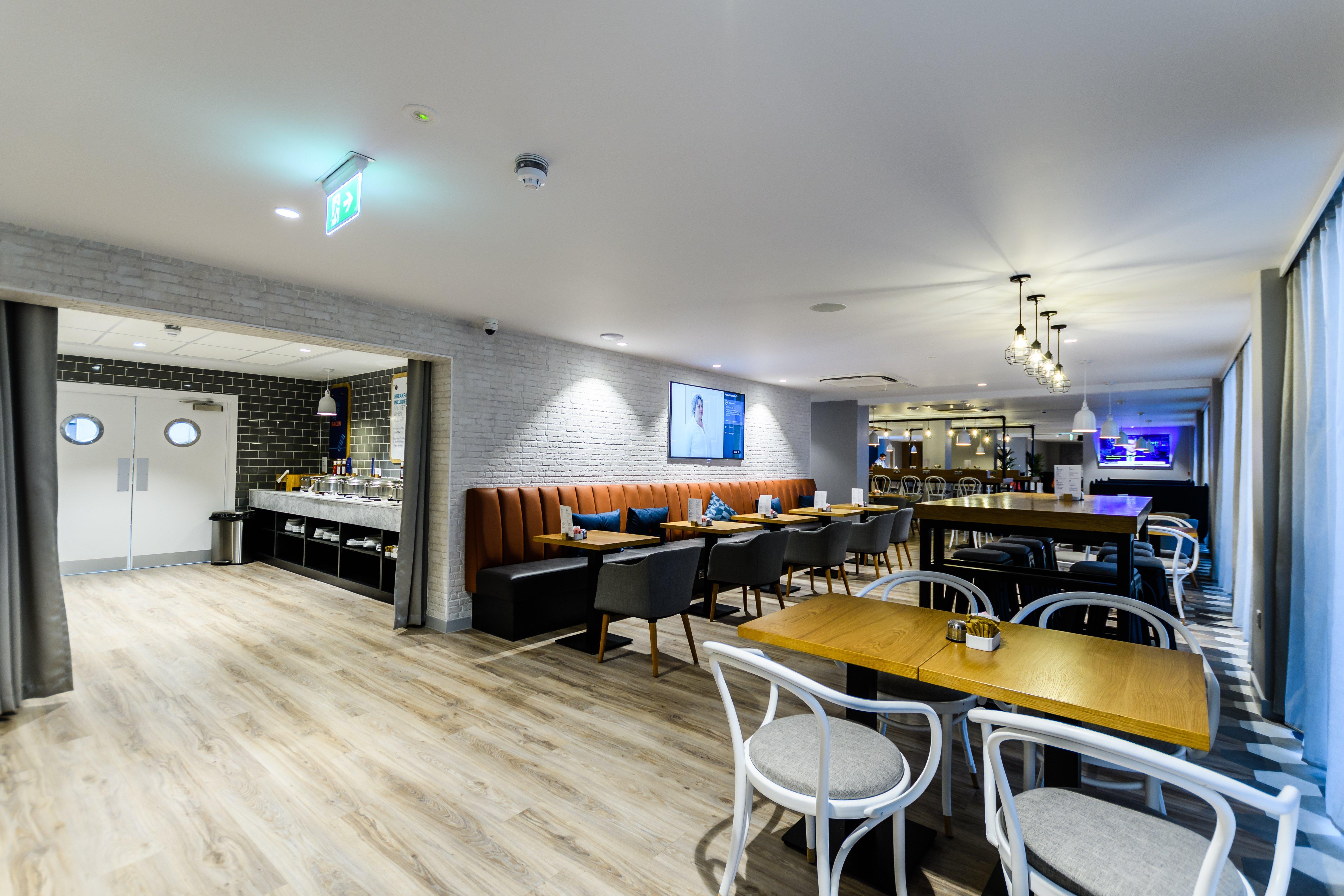 Holiday Inn Express - Wigan By Ihg Luaran gambar