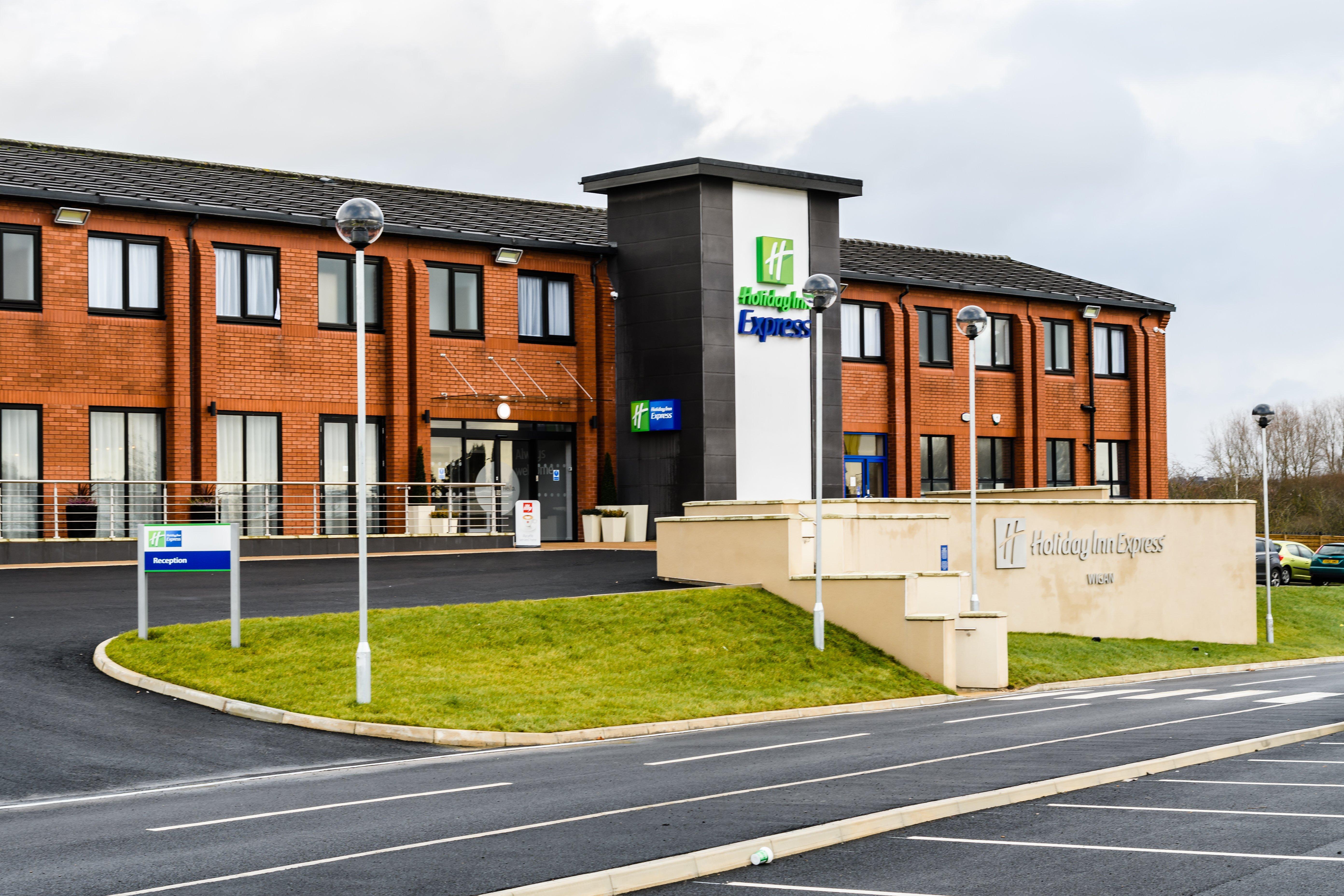 Holiday Inn Express - Wigan By Ihg Luaran gambar