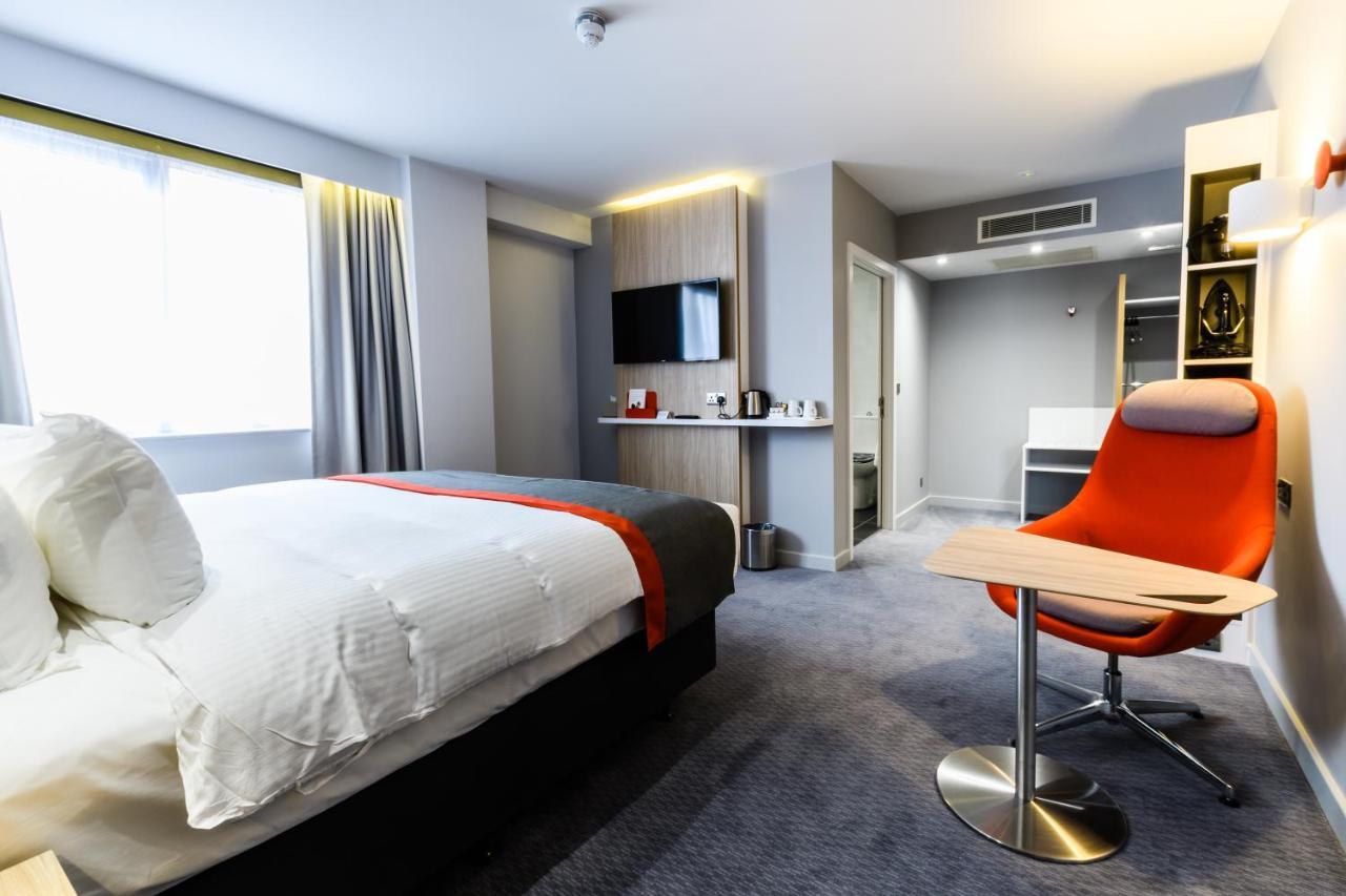 Holiday Inn Express - Wigan By Ihg Luaran gambar