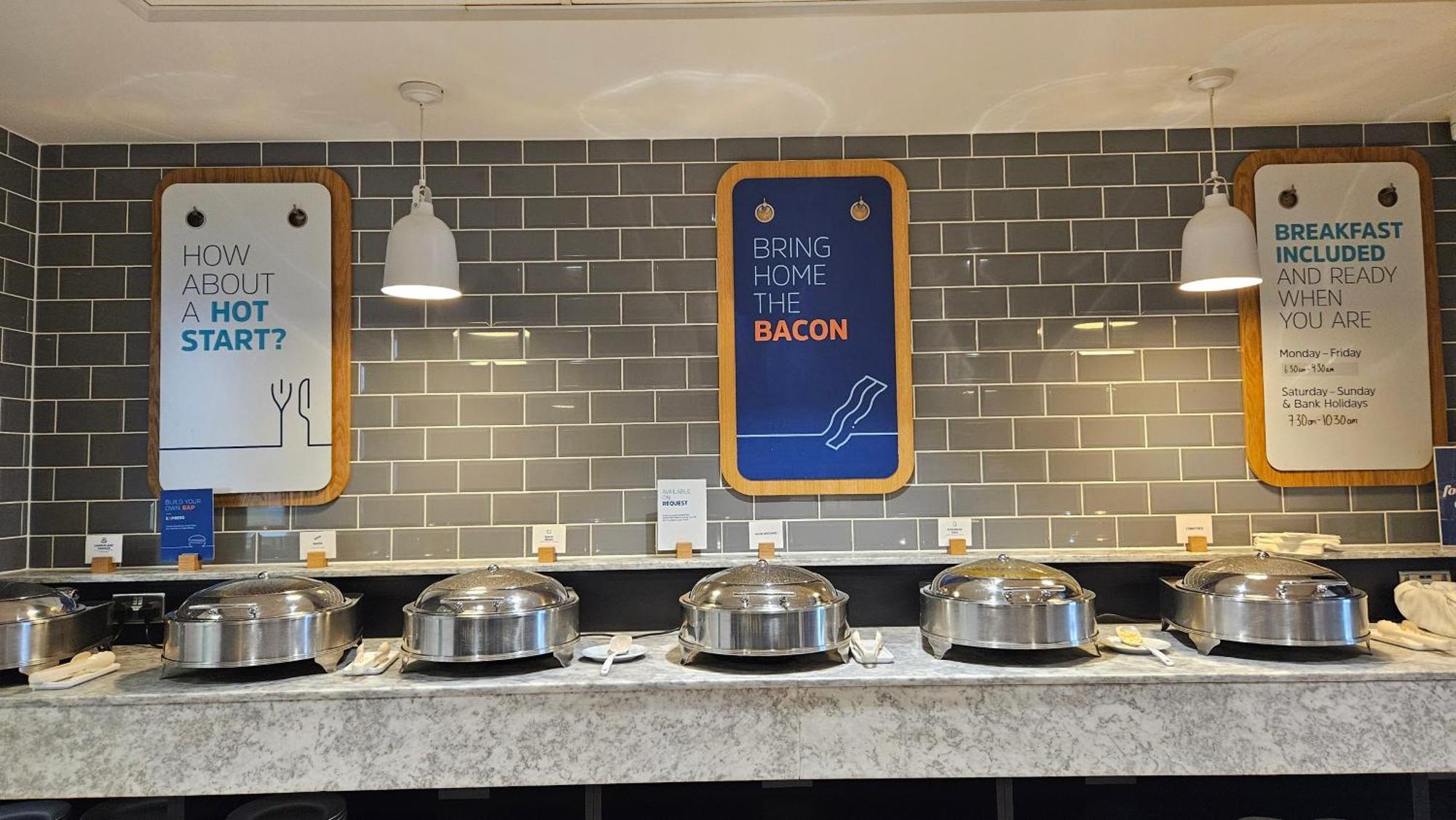 Holiday Inn Express - Wigan By Ihg Luaran gambar